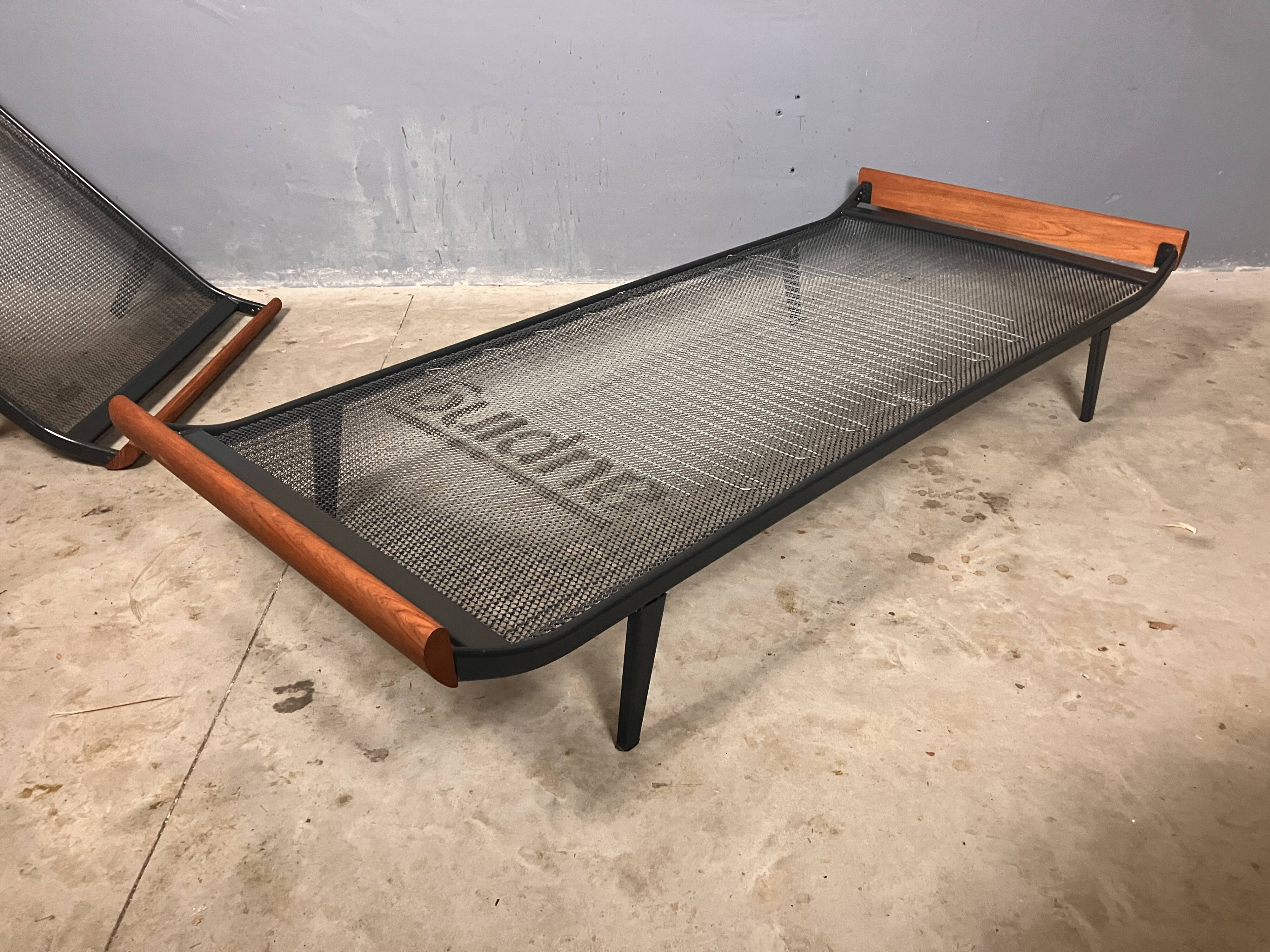 Deux lits de repos vintage Auping Cléopâtre