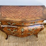 Commode tombeau style Louis XV