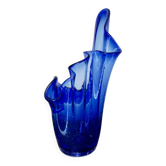 Grand vase "mouchoir" en verre soufflé bleu cobalt, années 60