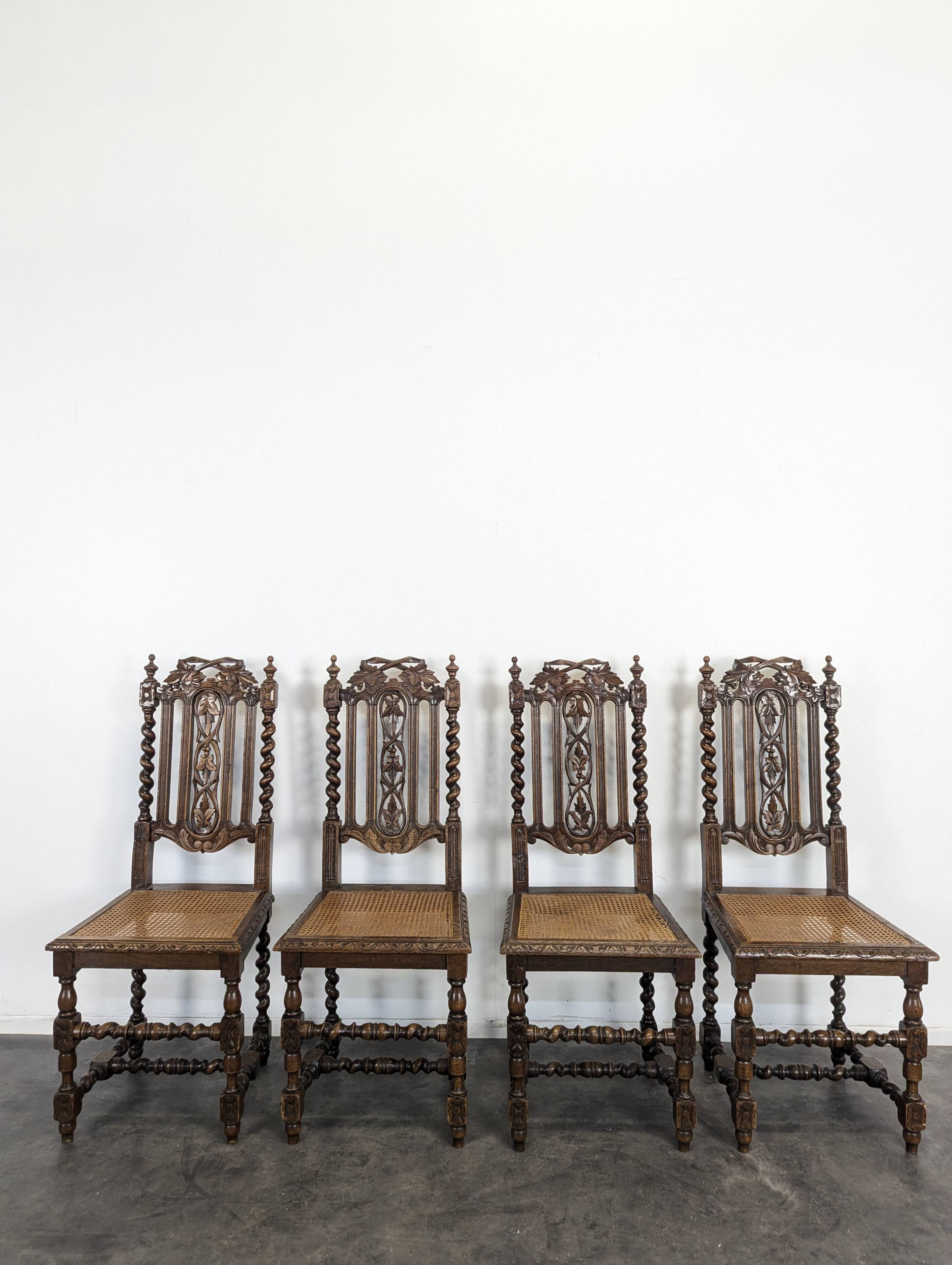 Set of 4 Louis XIII chairs