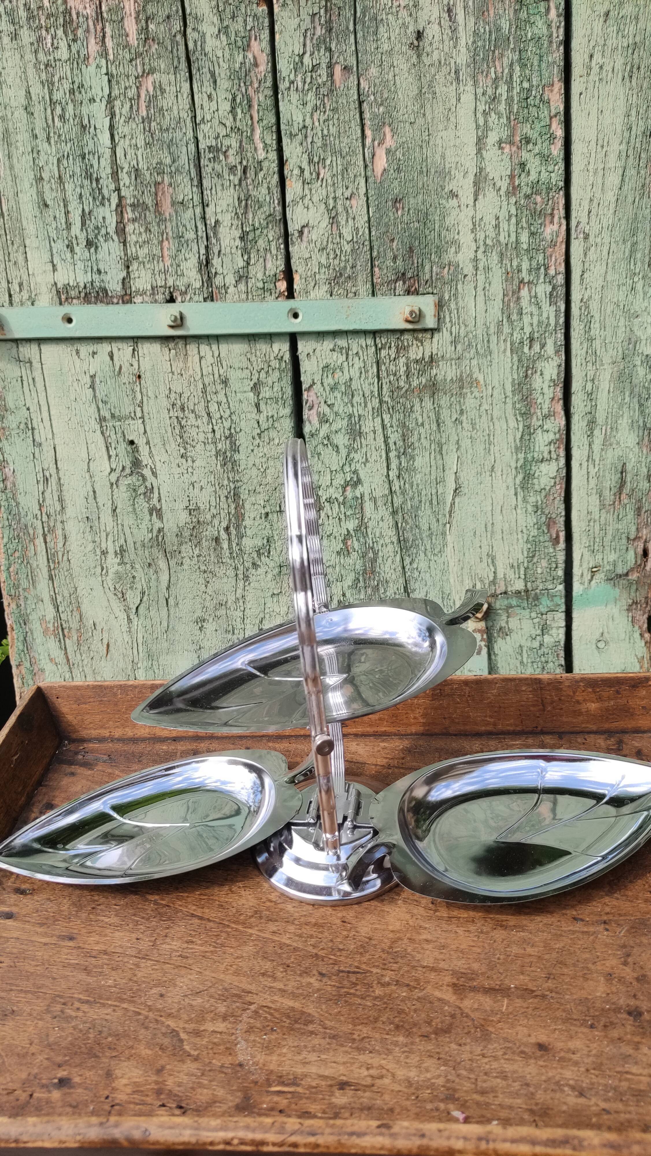 Vintage foldable table holder in silver metal