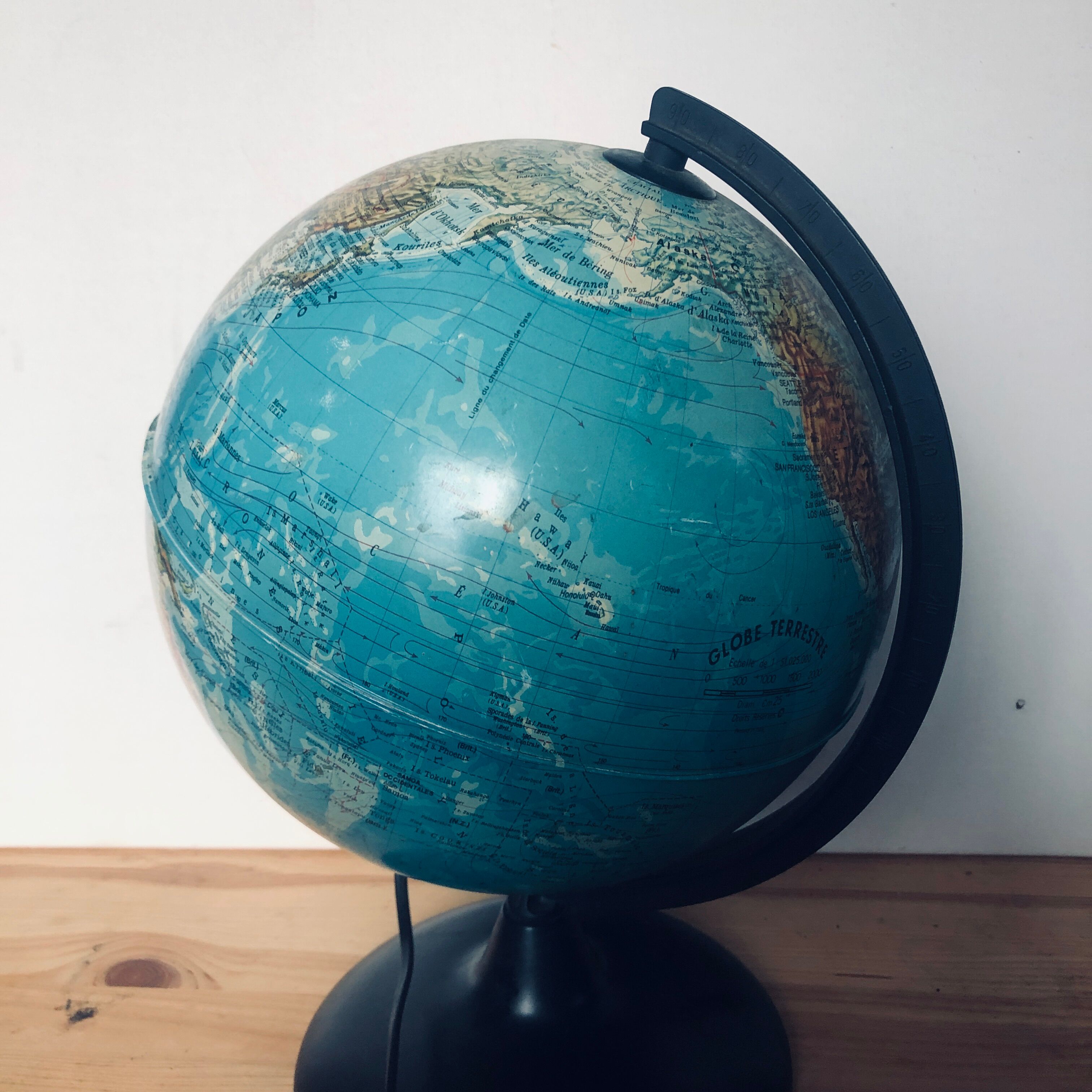 World map lamp