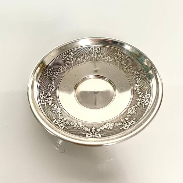 Tasse et Sous-Tasse en Argent   XXe Siècle   Guirlande Rubans et Fleurs