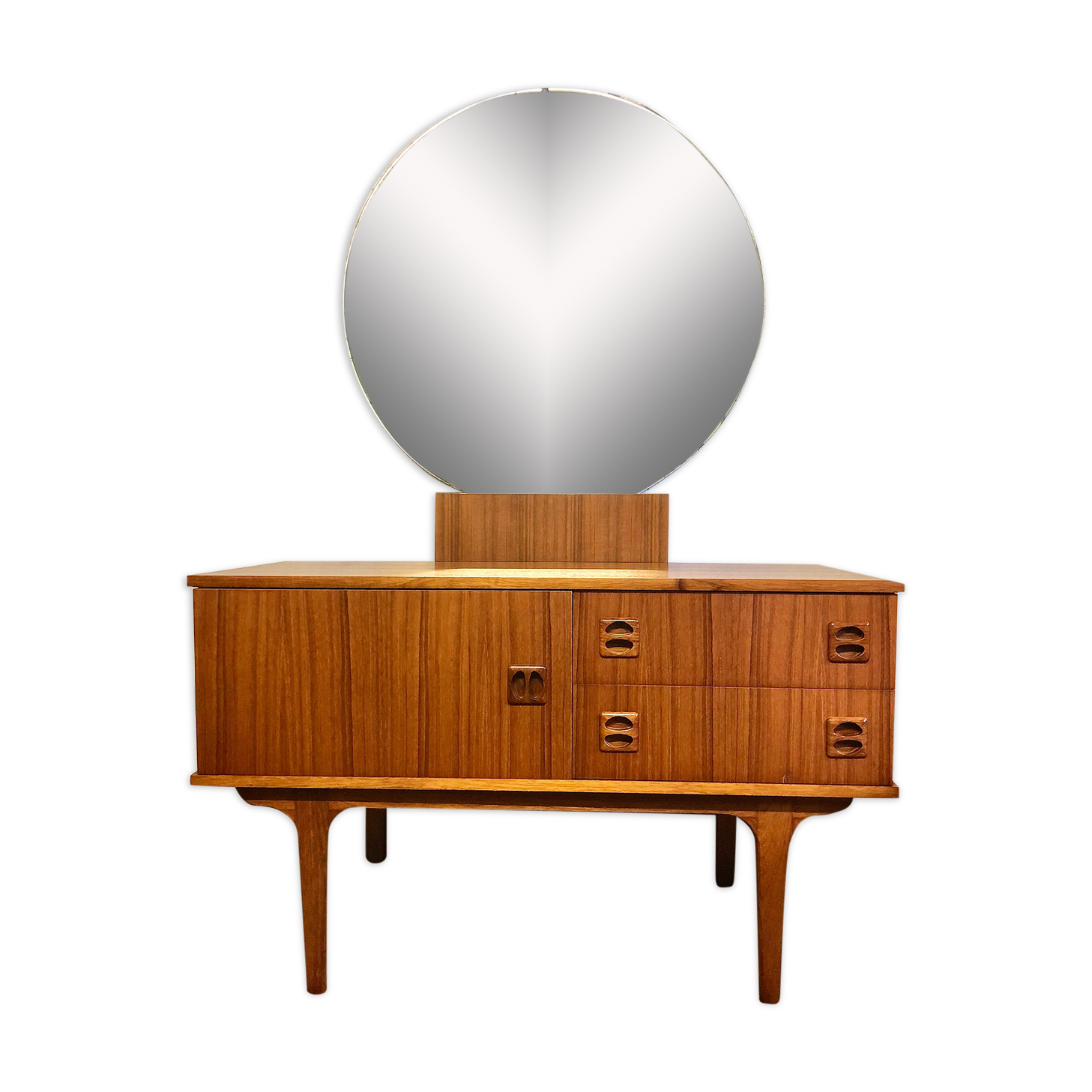 Scandinavian dressing table round mirror