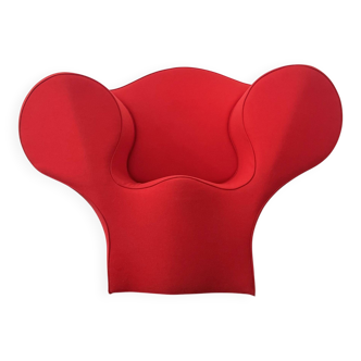"Soft Big Easy" lounge chair by Ron Arad / Moroso