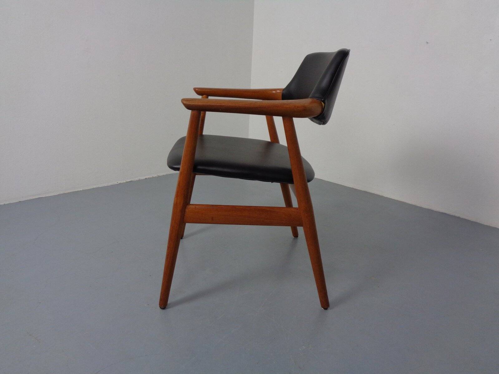 Danish Teak GM11 Armchair by Svend Aage Eriksen of Glostrup, Denmark, 1960s