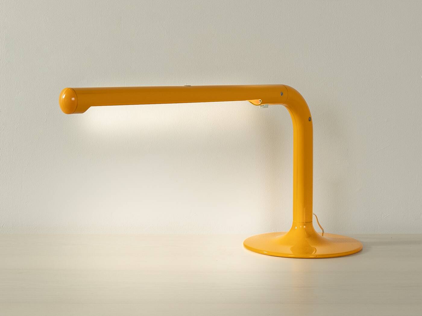 Lampe de Bureau Tube par Anders Pehrson, Ateljé Lyktan