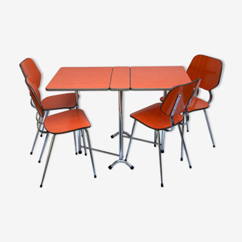 Table en formica orange et 4 chaises
