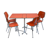 Table en formica orange et 4 chaises