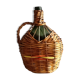 Bouteille entourée d'osier