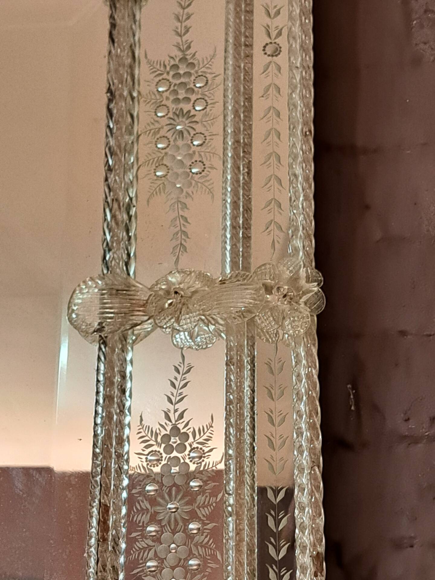 Venetian mirror with Murano glass frame