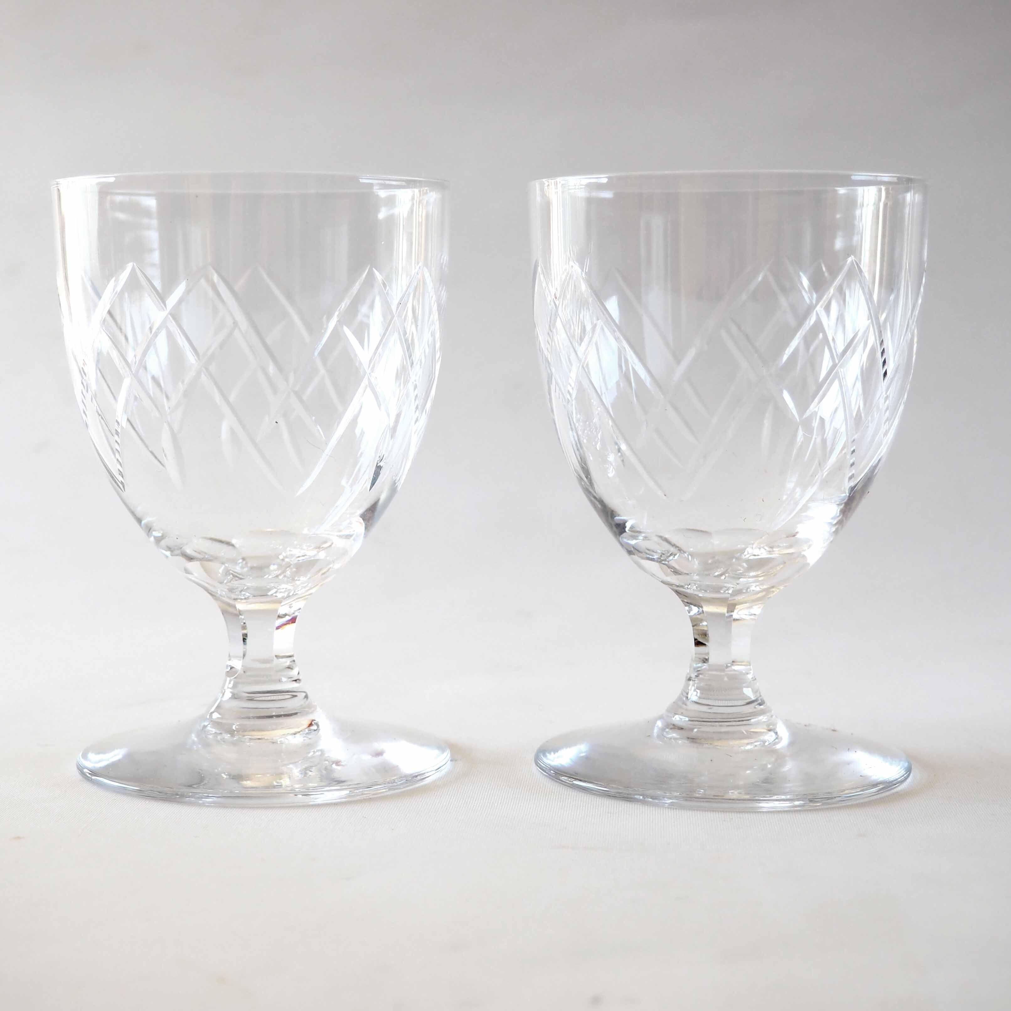 2 crystal wine glasses