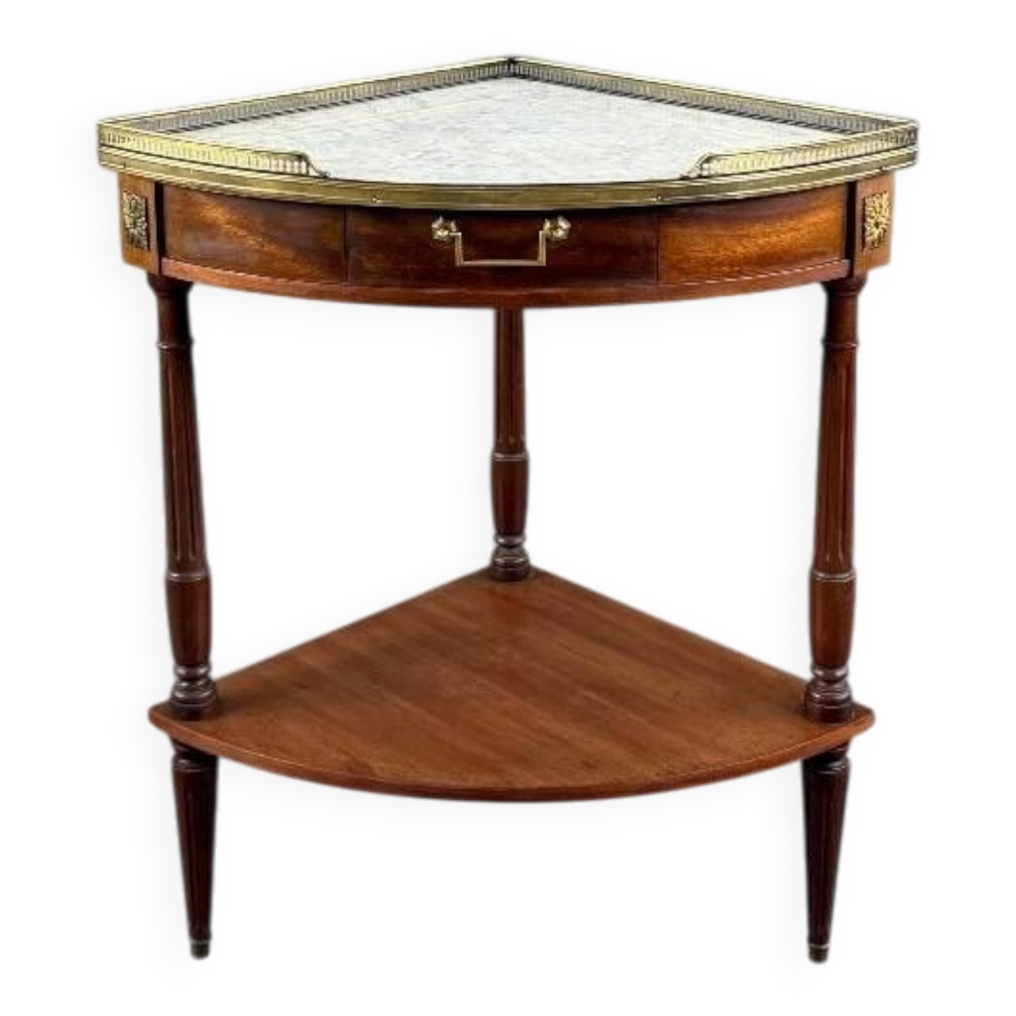 Table d’appoint d’angle de style Louis XVI, XIXe siècle
