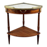 Table d’appoint d’angle de style Louis XVI, XIXe siècle