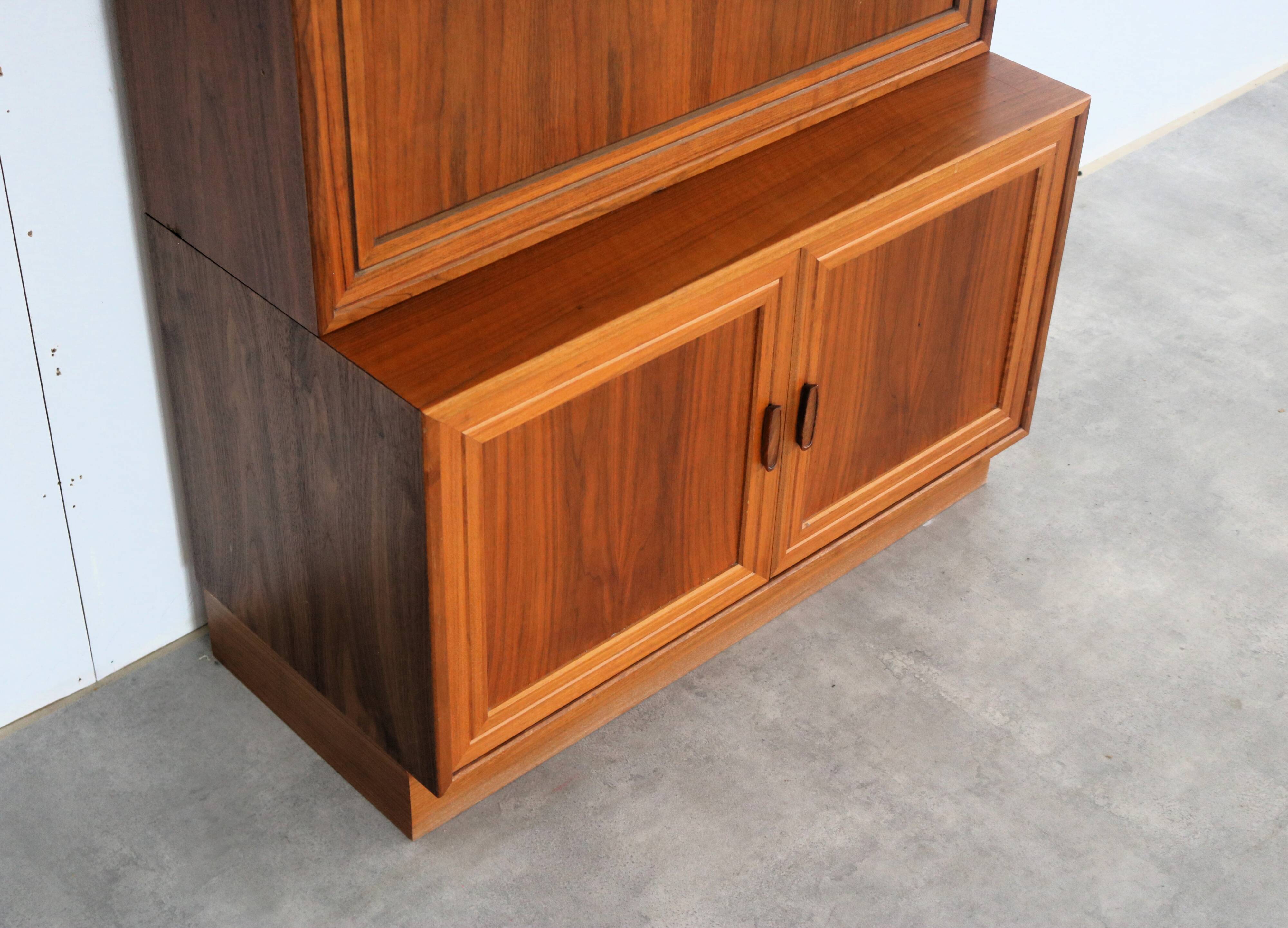 Vintage wall unit | wall cabinet | 1960s | modular