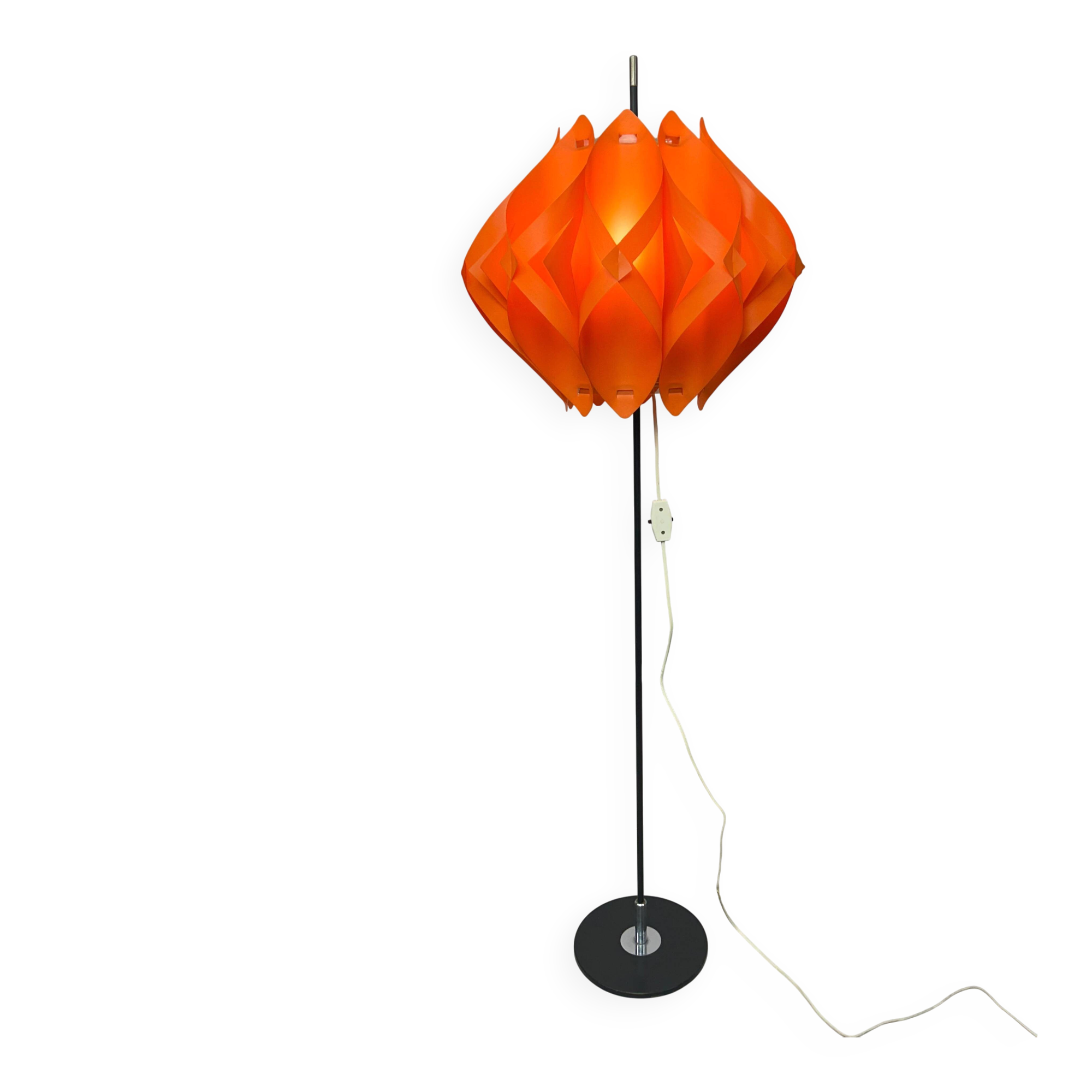 Orange floor lamp by Milanda Havlova - Vest Leuchten