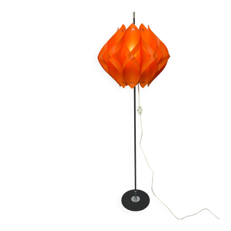 Lampe sur pied orange par Milanda Havlova - Vest Leuchten