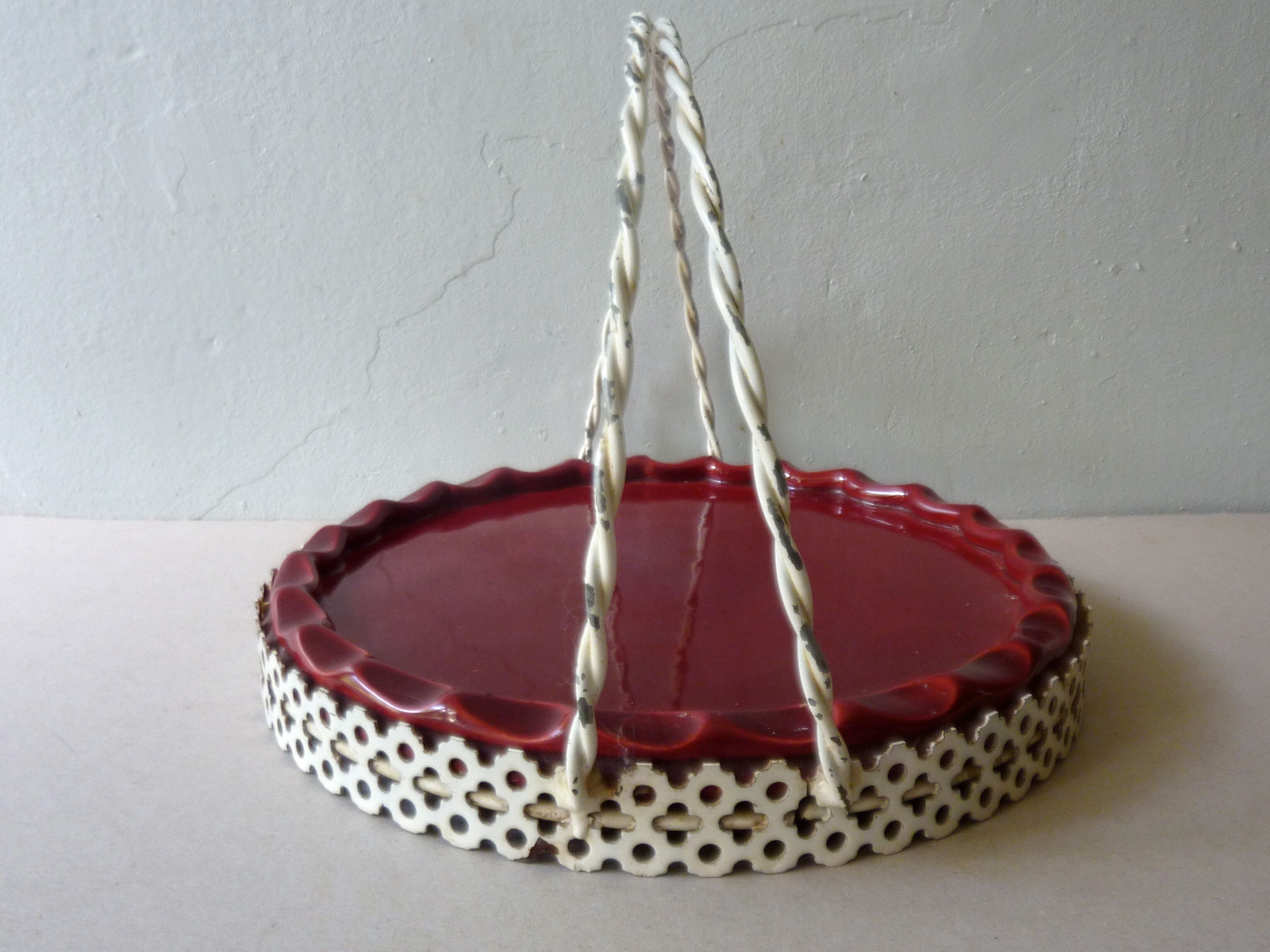 Serving tray in ceramic by Yvon Roy and metal from the 1950s