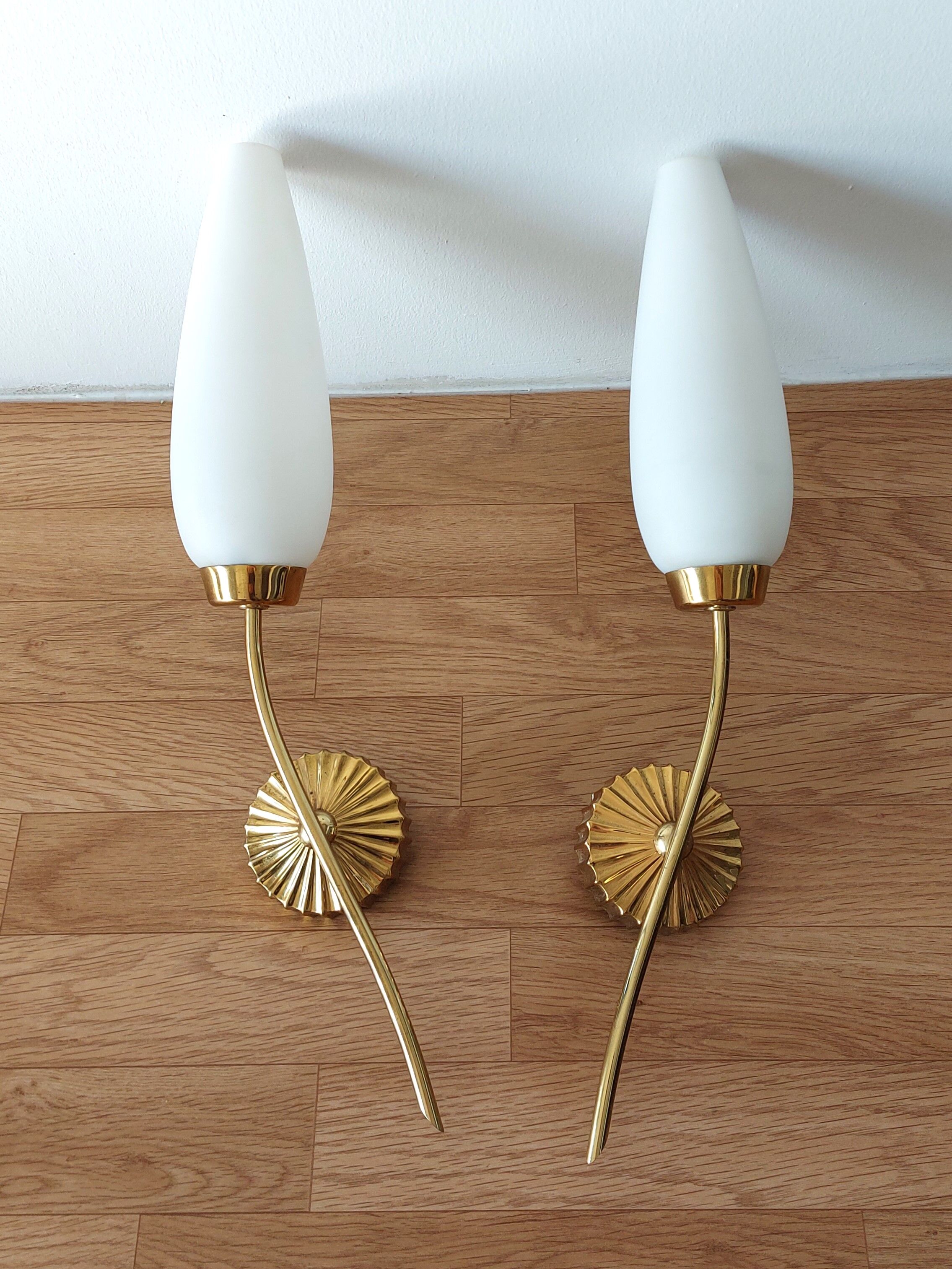 Pair of sconces in brass and opaline 1960