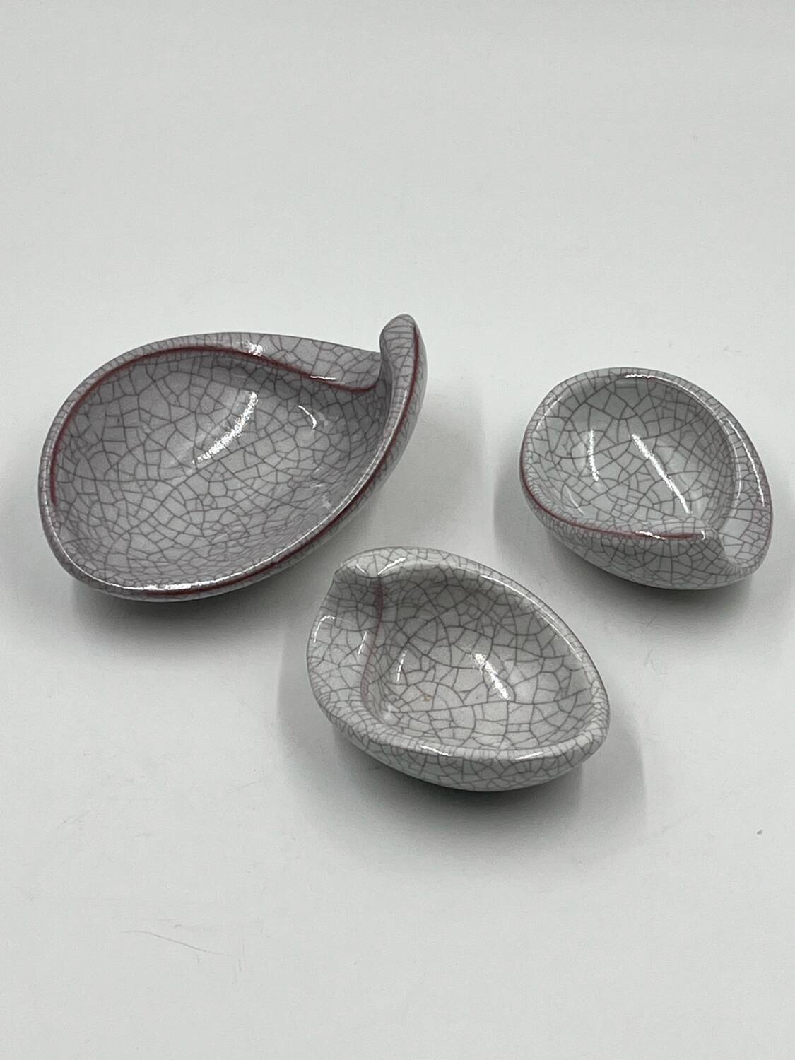 Lot of Karlsruher Majolika shells 1956