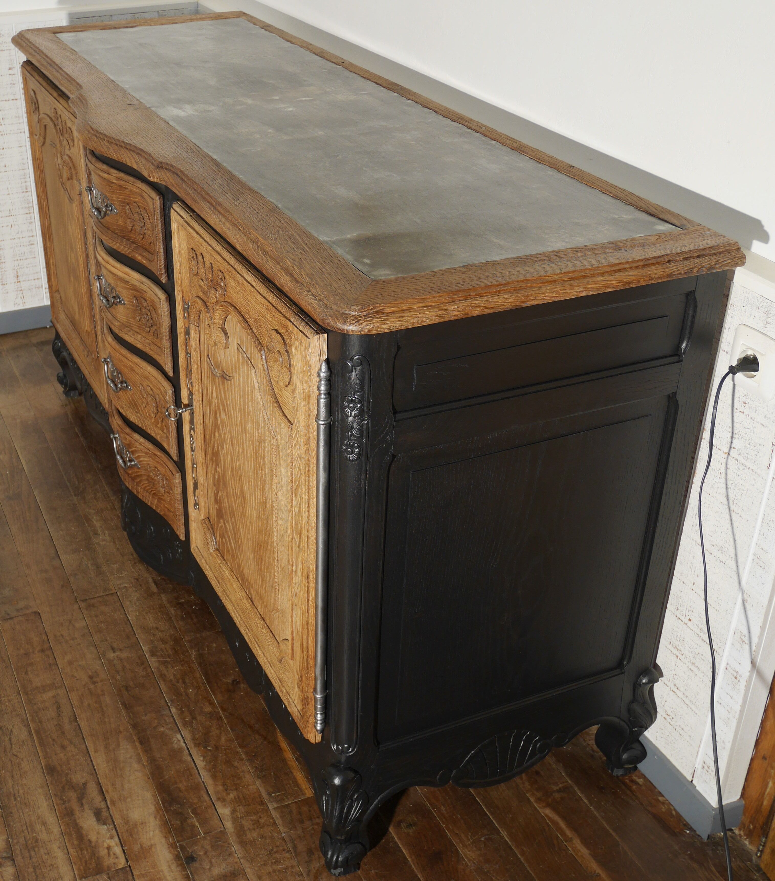 buffet in chene and metal patina black