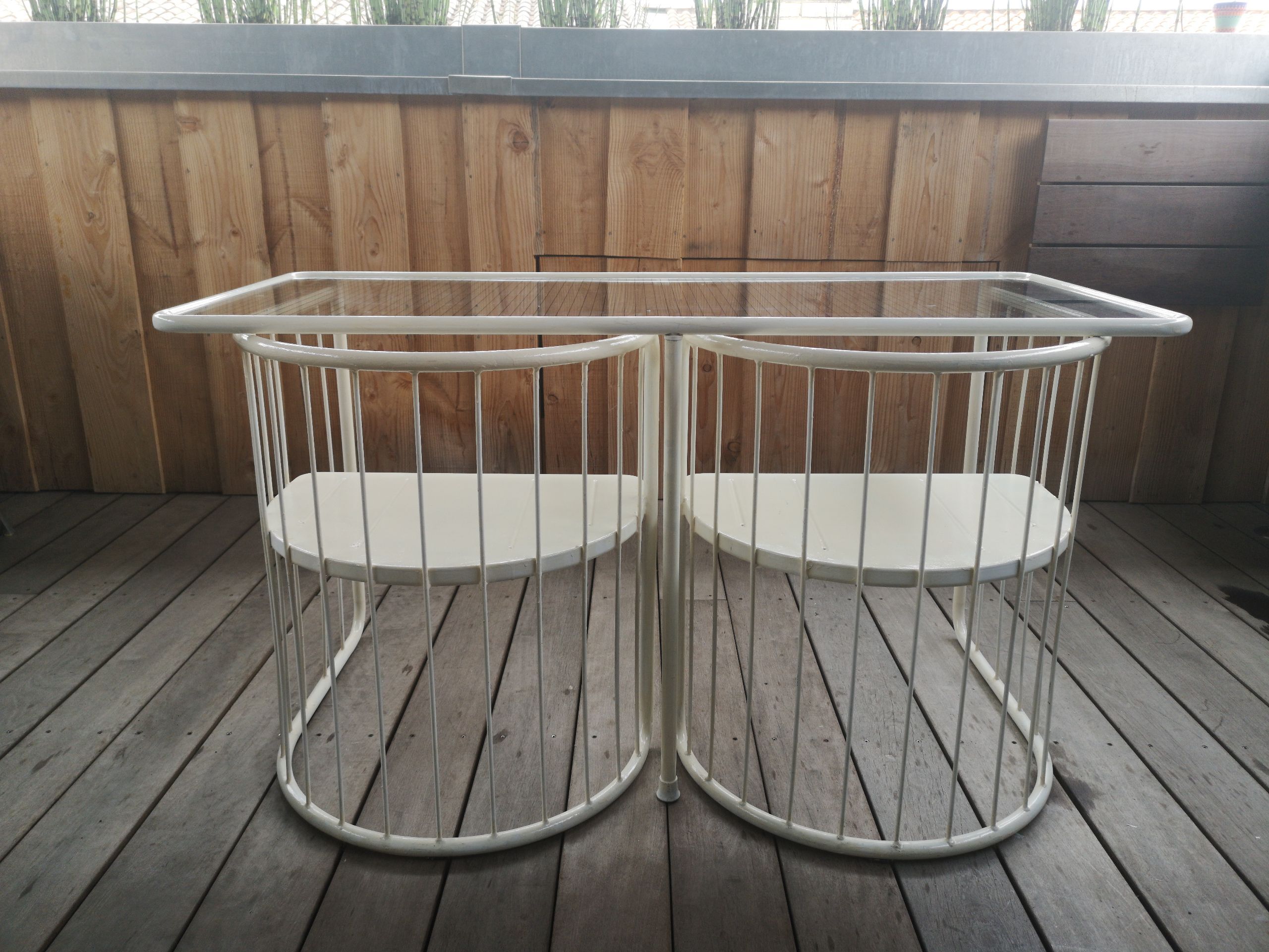 Table emu à système - 1970