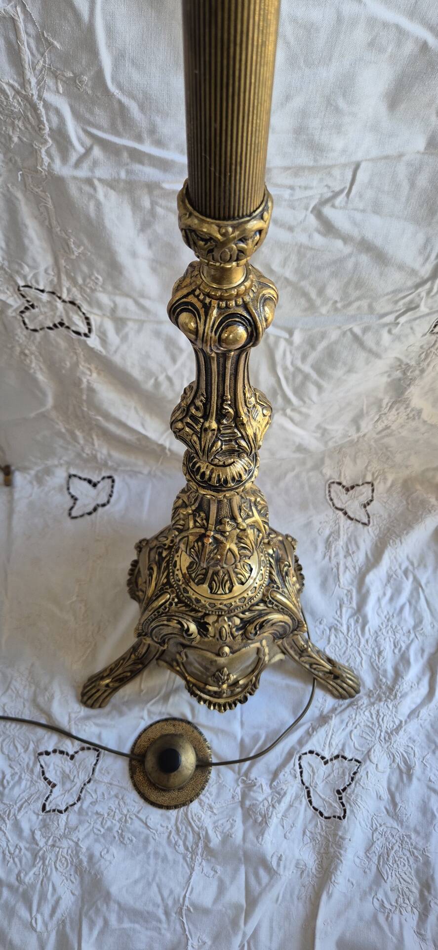 Rococo / Louis XVI brass tripod floor lamp, gilded