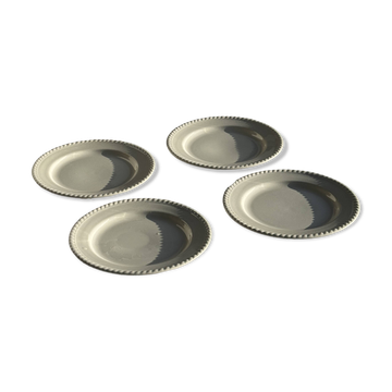 Lot de 4 petites assiettes à dessert en faïence blanches D20