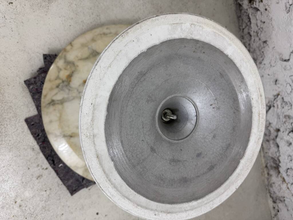 Tulip Gueridon by Saarinen for Knoll