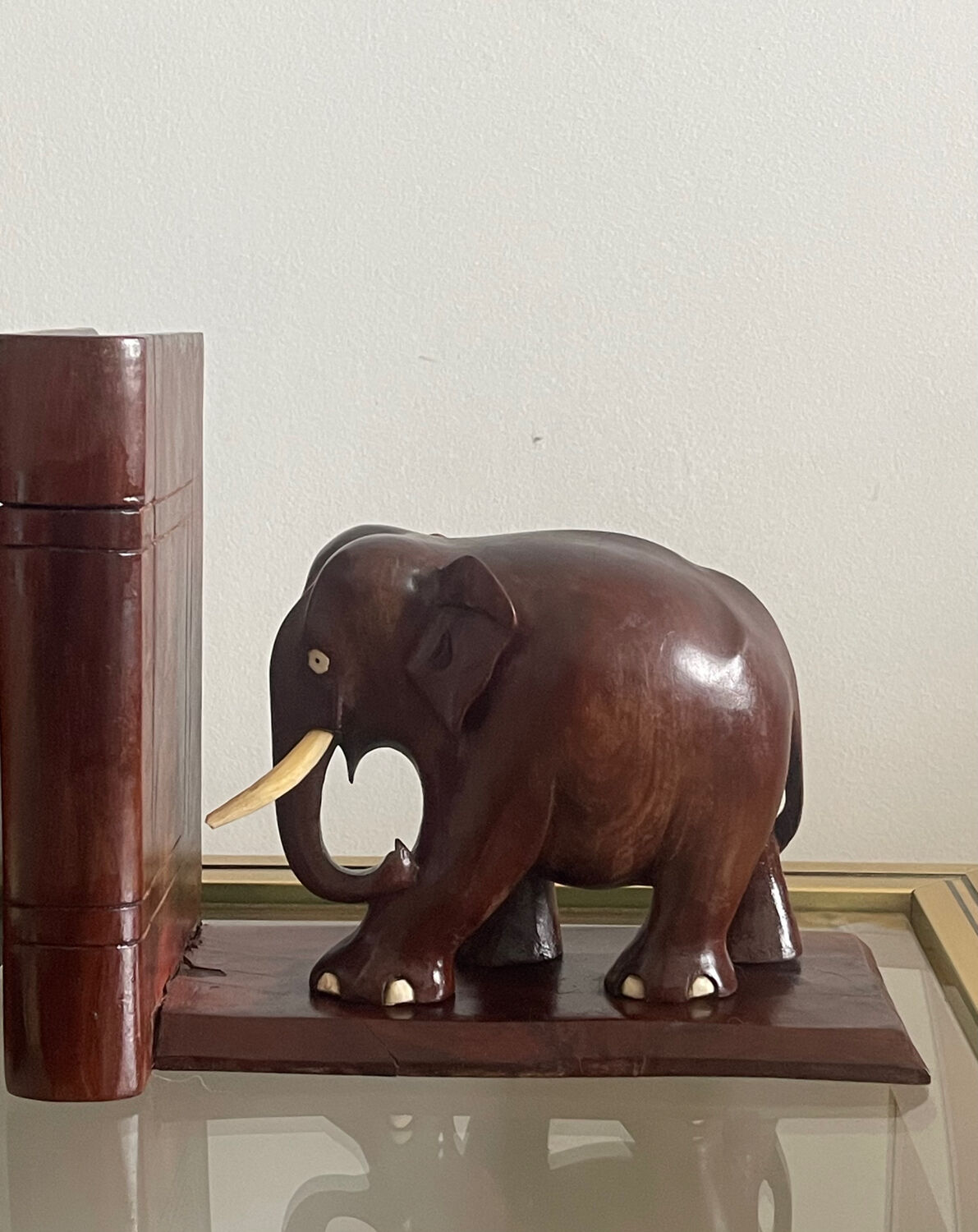 Elephant bookends