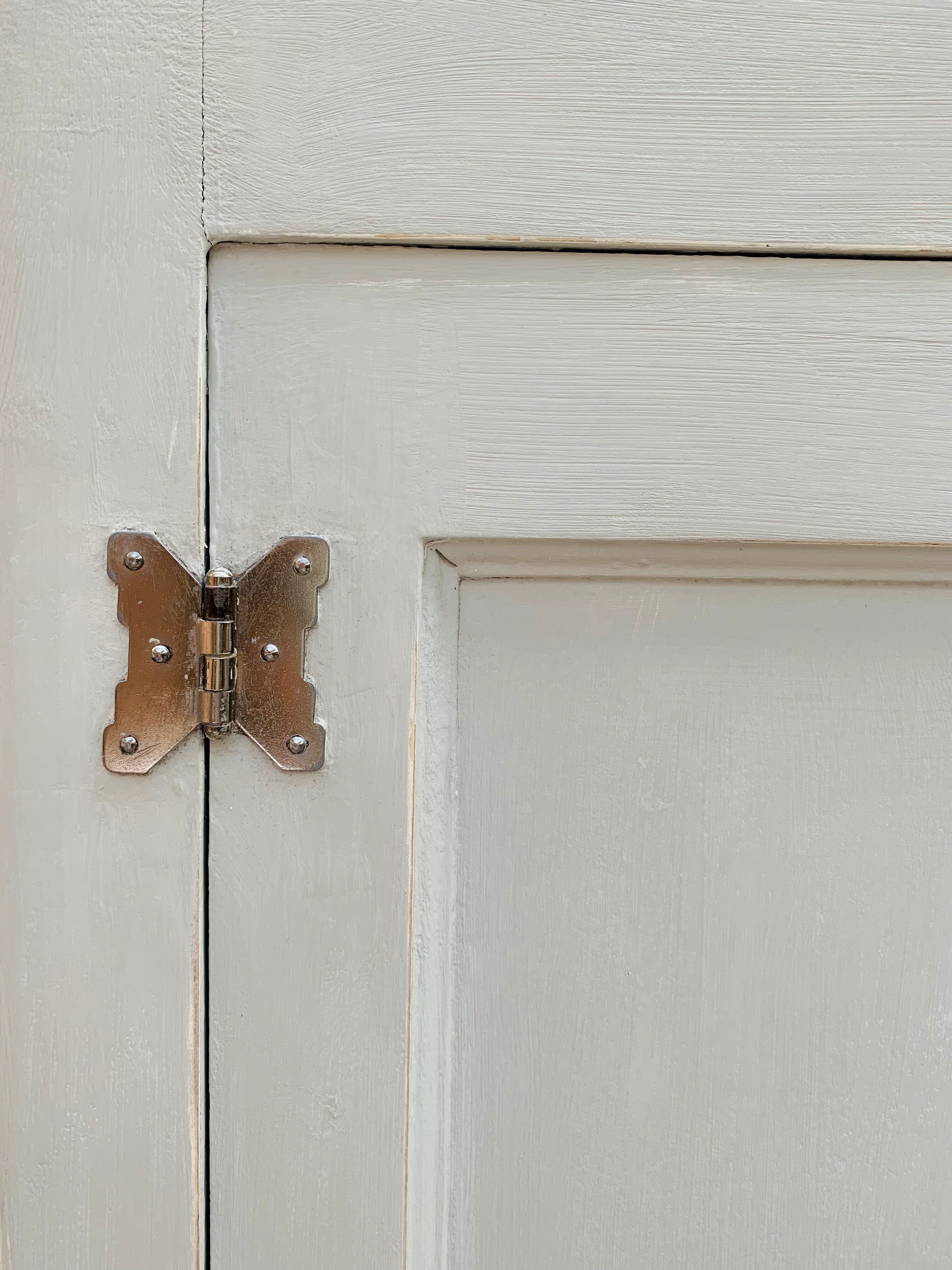 Parisian hat cabinet