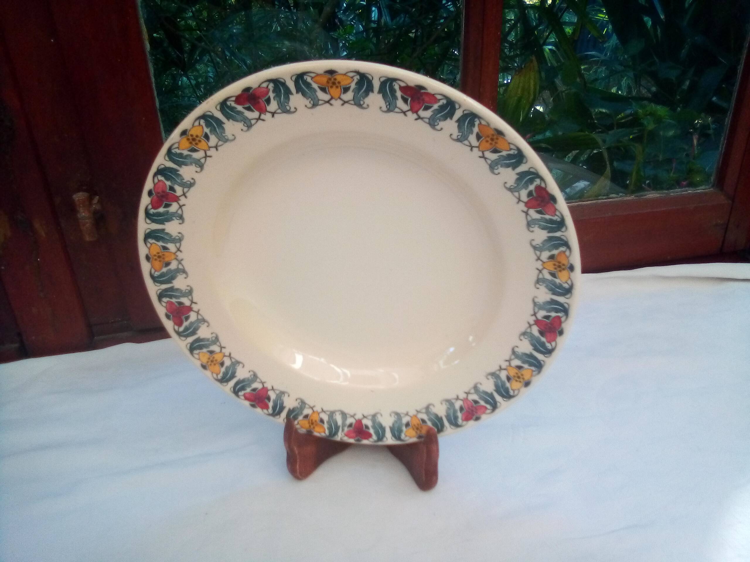 8 deep plates Terre de Fer Berthe / Longchamp