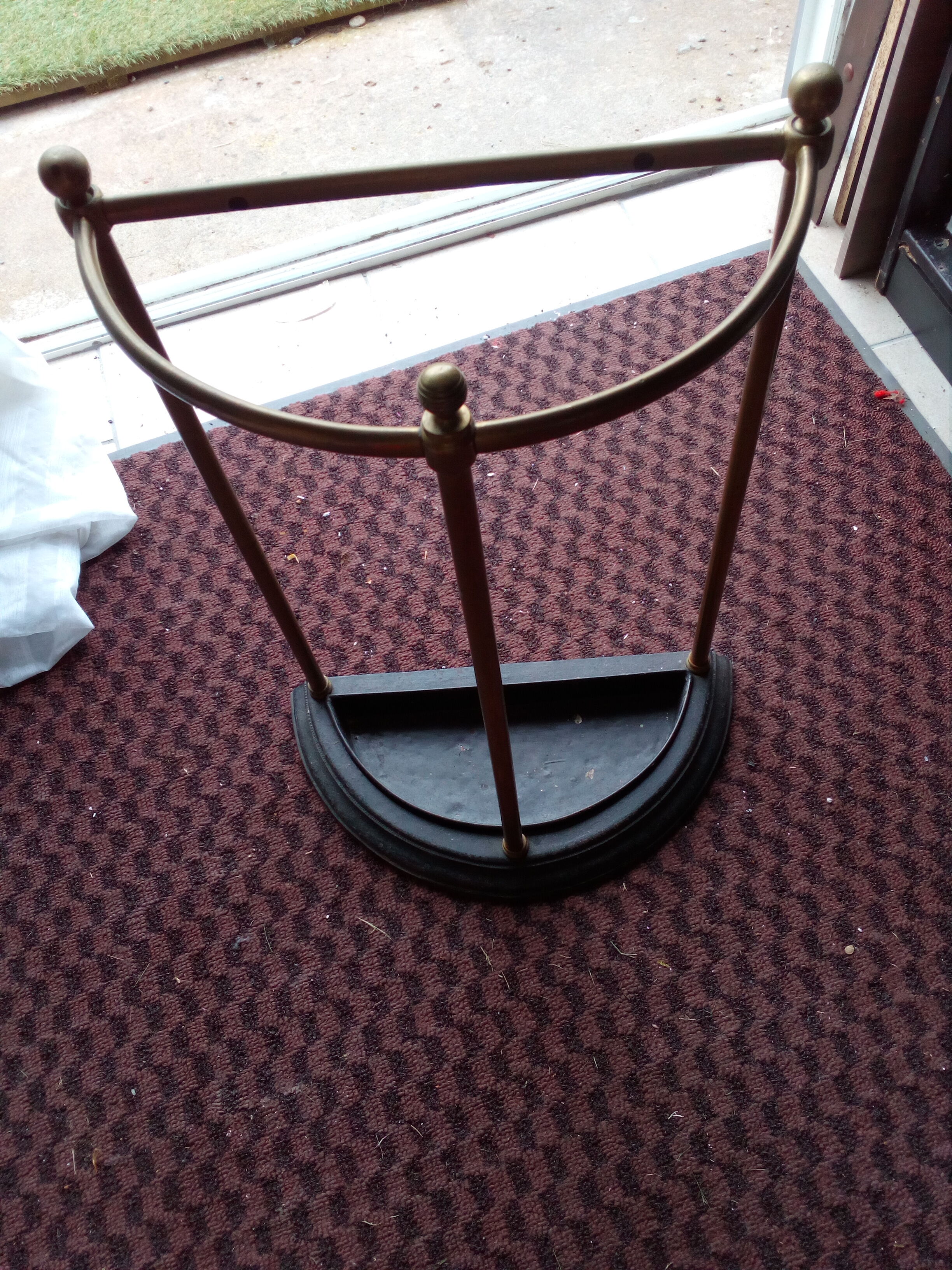 Brass umbrella holder