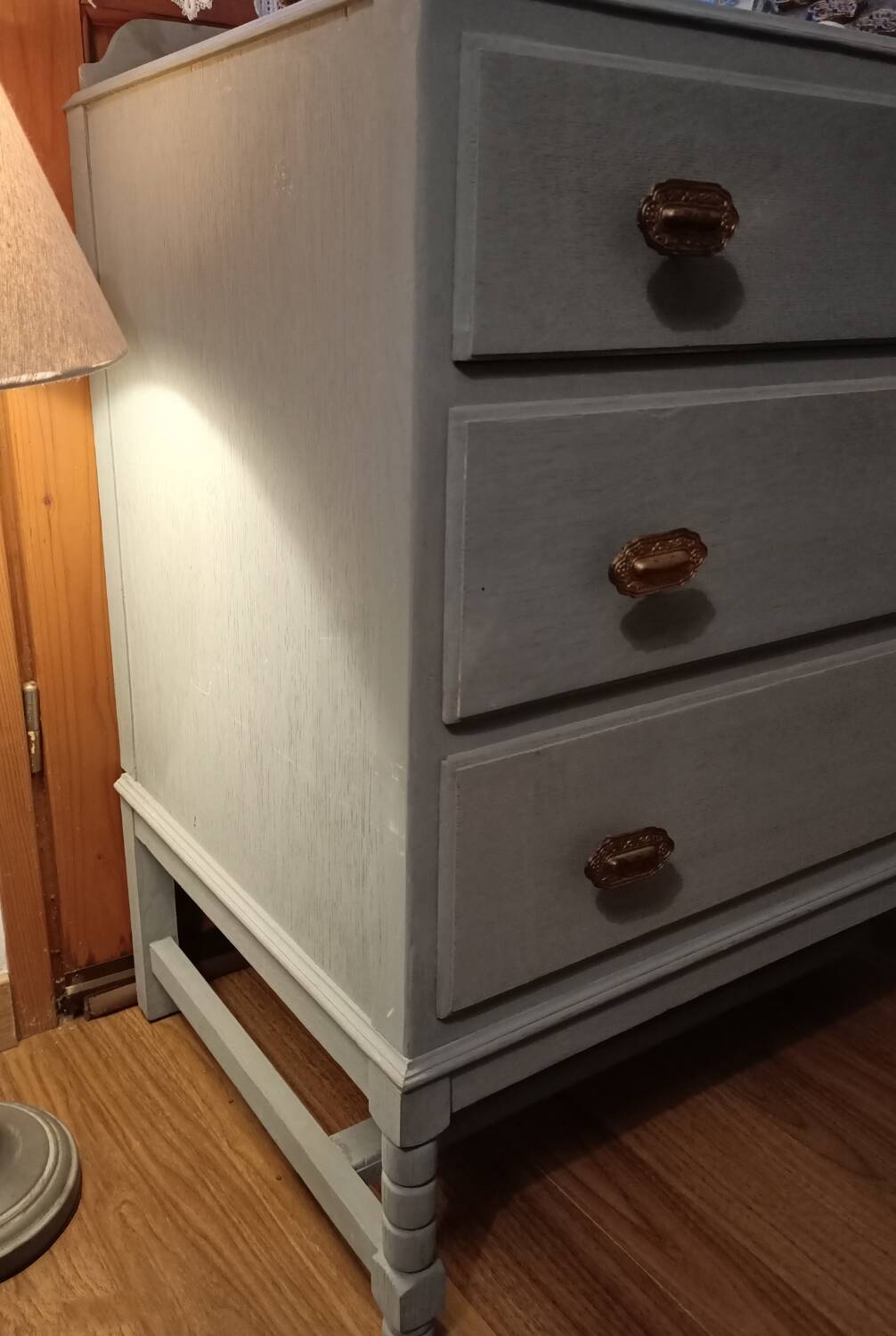 Commode bois patinée