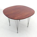 Table scandinave Super-ellipse en palissandre de Rio. 4 pers.