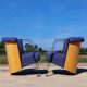 Lot de 2 - Chaise longue cubique post-moderne en contreplaqué et métal, années 1980-1990
