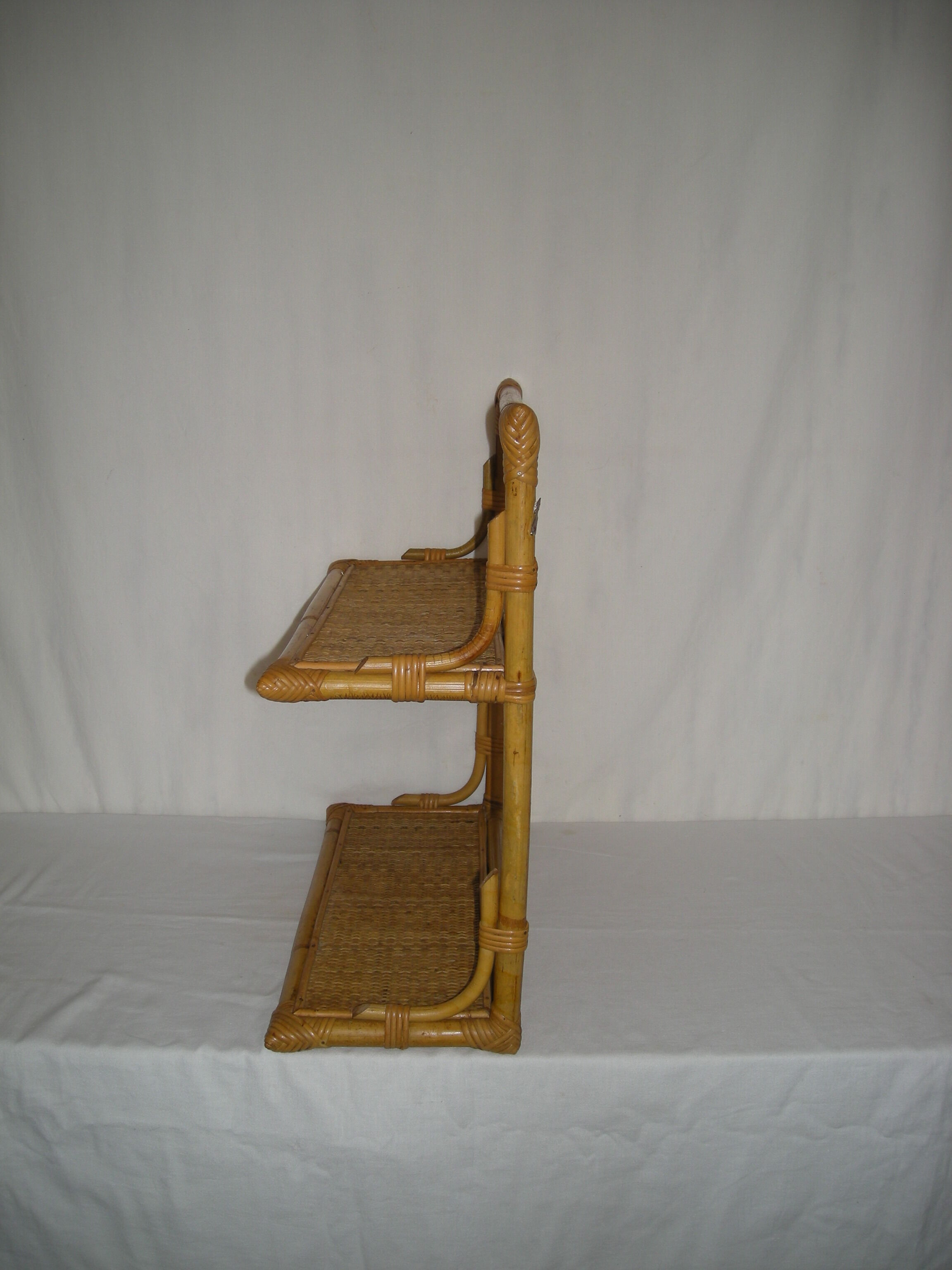 Rattan wall shelf - 60s bamboo