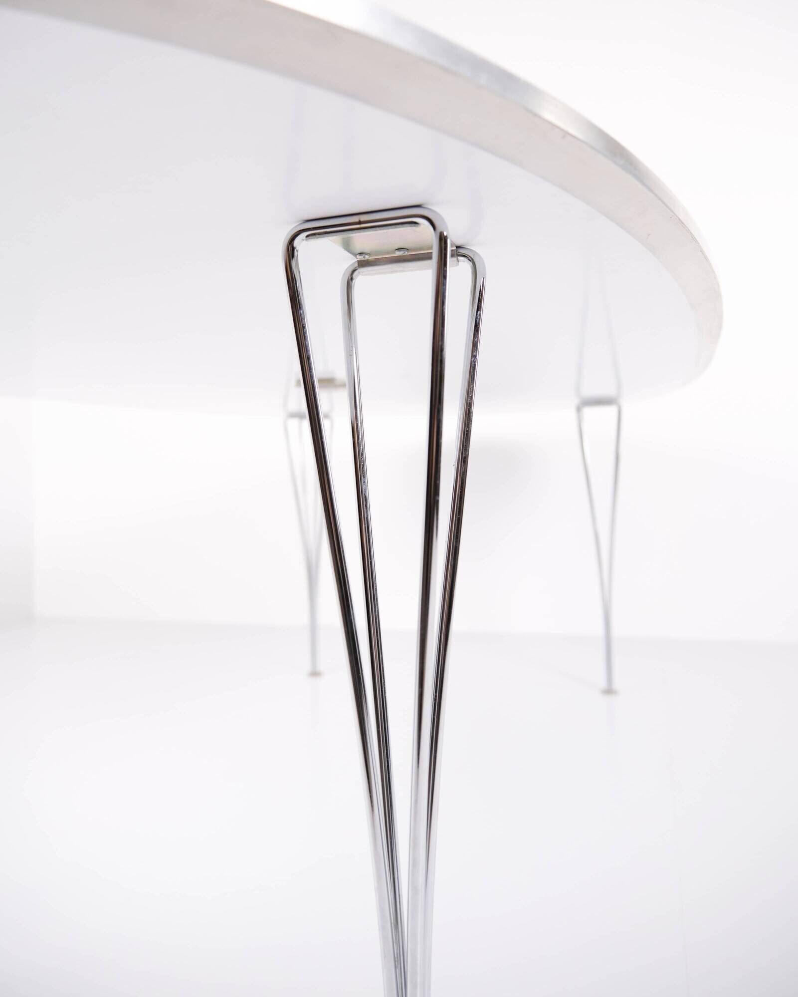 Super Ellipse dining table - Model B614 - white laminate - Piet Hein, Bruno Mathsson & Arne Jacobsen - Fritz Hansen