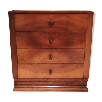 Chest of drawers in walnut