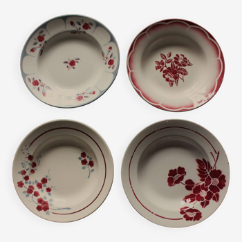 A set of 4 mismatched Art Deco red blue soup plates