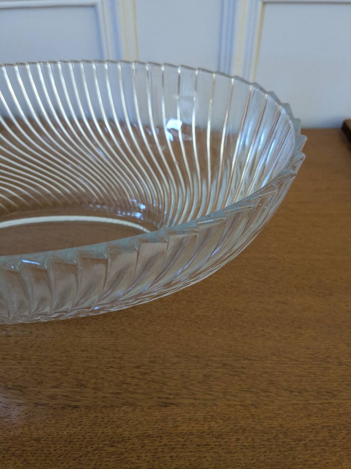 Glass dish