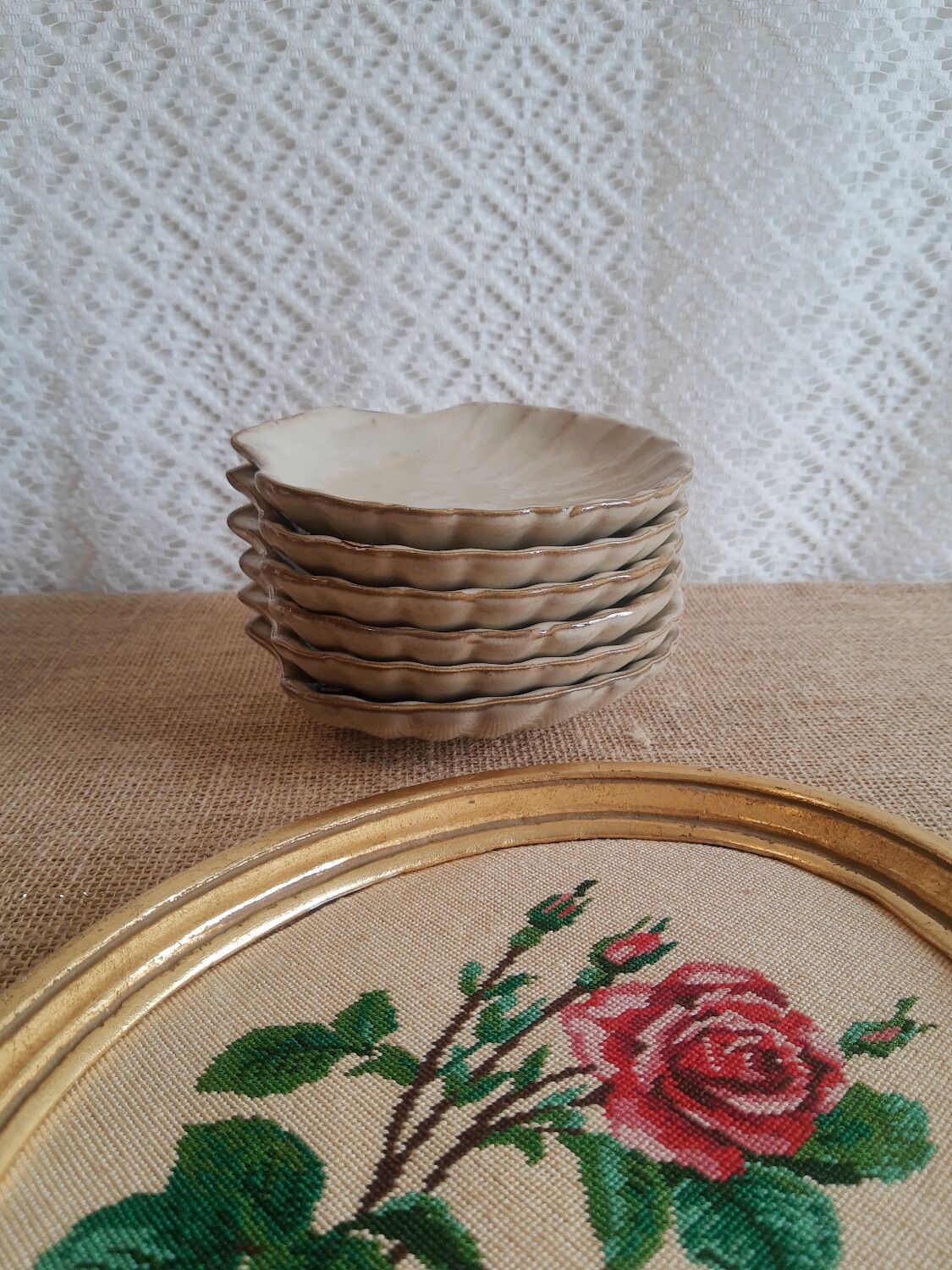 Set of 6 shells, ramekins, vintage ceramic cups