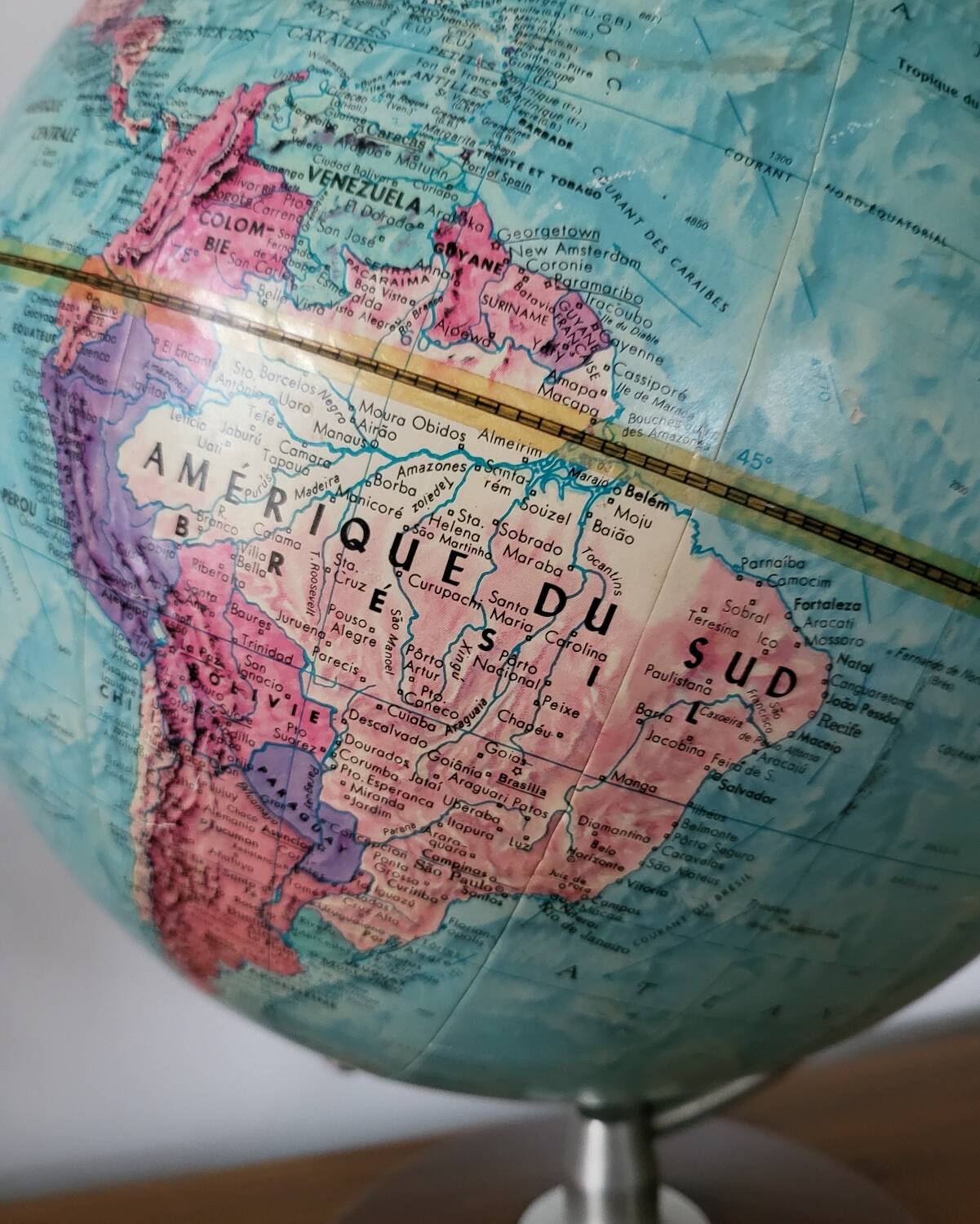 Earth globe scan stereo globe relief