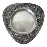 Dish, empty pocket in embossed pewter with cornflower decoration