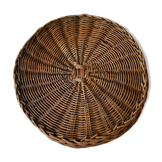 Round table basket