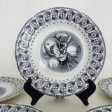 10 assiettes à dessert en faïence signées HB Choisy le roi XIXème