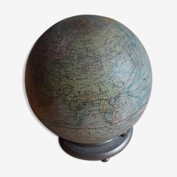 Globe terrestre ancien en verre