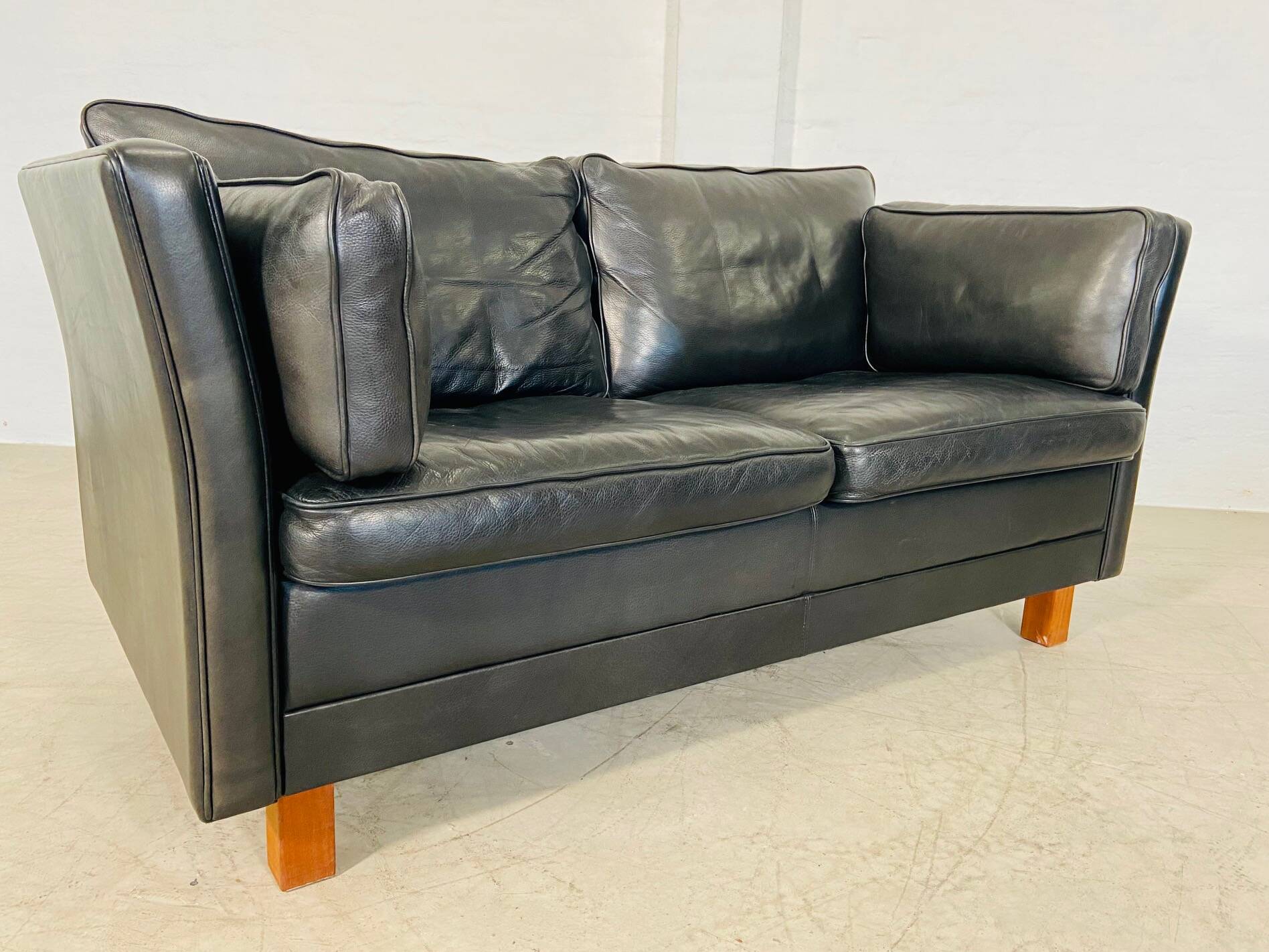 Vintage retro danish mogens hansen 2 person black leather sofa