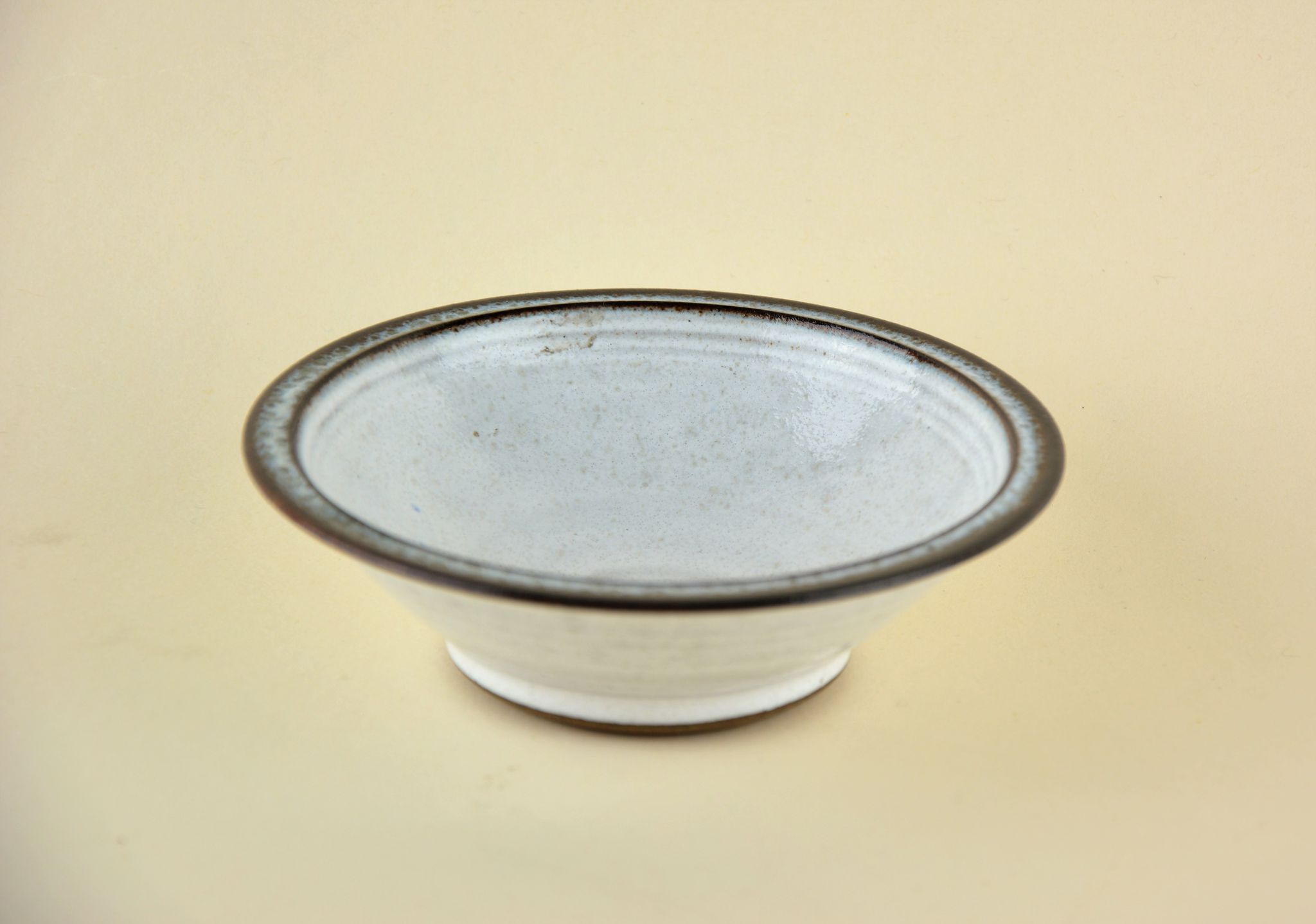 Beige Cup Roger Collet