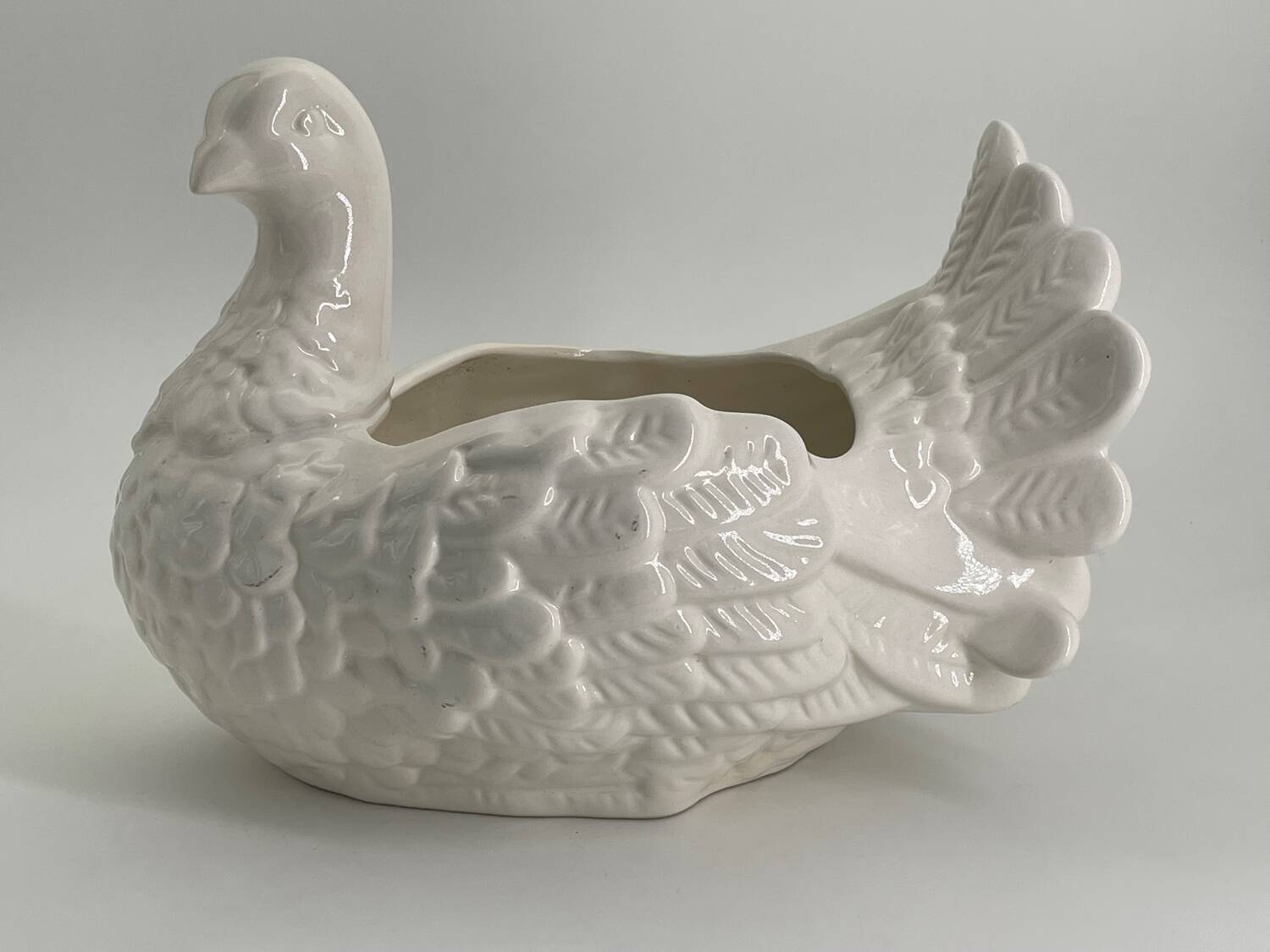 Large vintage white ceramic pot cover Pigeon